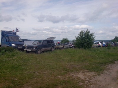 IMG_20150612_111331.jpg (591.3 КБ) 11463 просмотра огородили место под палатки